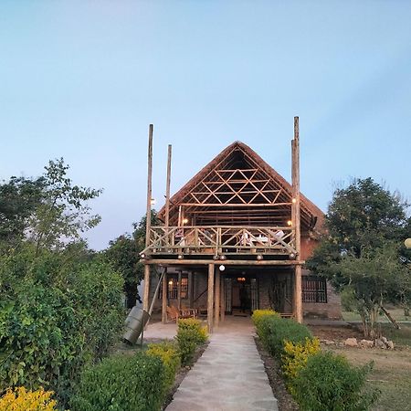 Engiri Game Lodge And Campsite Katunguru 외부 사진