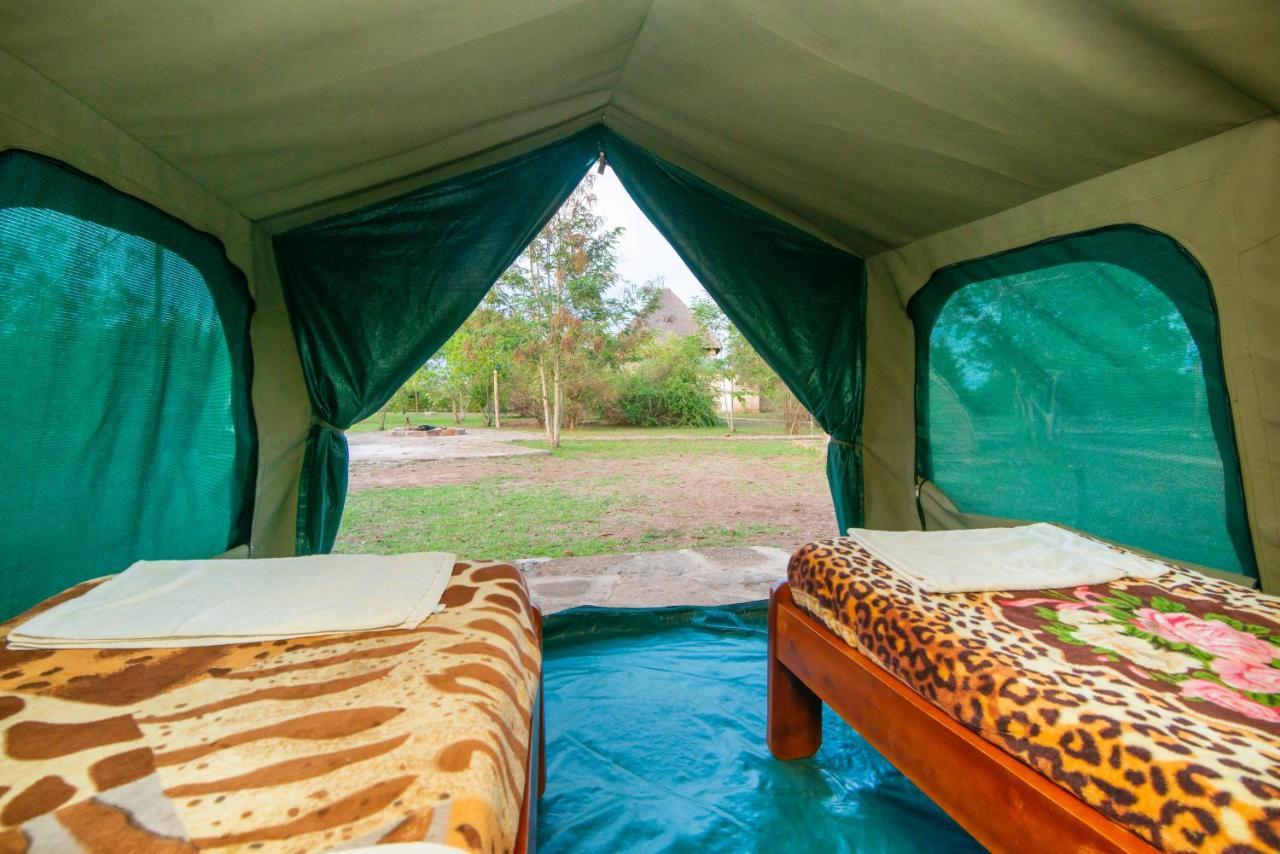 Engiri Game Lodge And Campsite Katunguru 외부 사진
