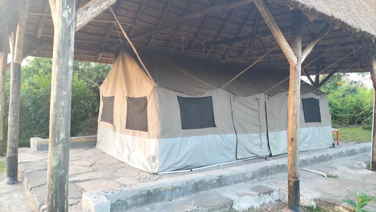 Engiri Game Lodge And Campsite Katunguru 외부 사진