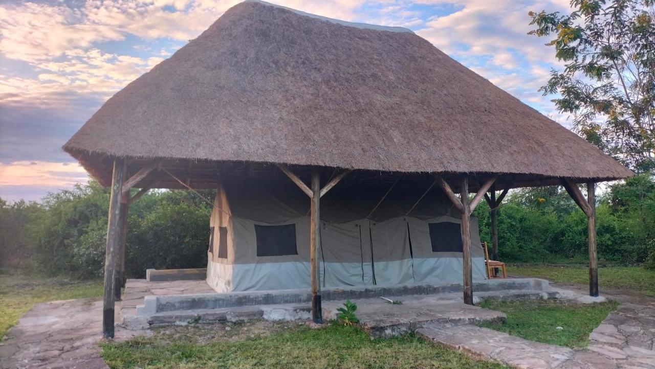 Engiri Game Lodge And Campsite Katunguru 외부 사진